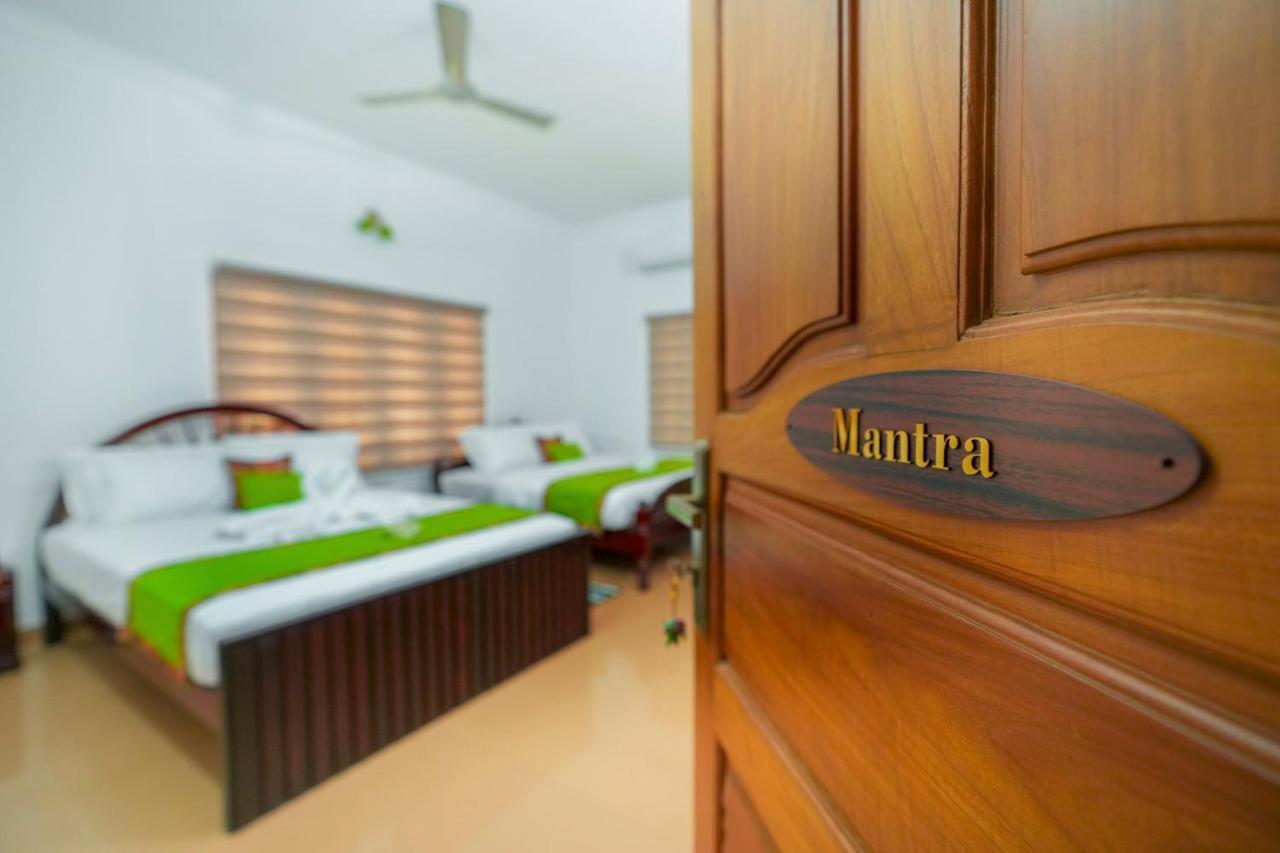 Parudeesa - Heavenly- Luxurious Palace Look-Near Cbd - Kerala - India With Breakfast Kāladi Стая снимка