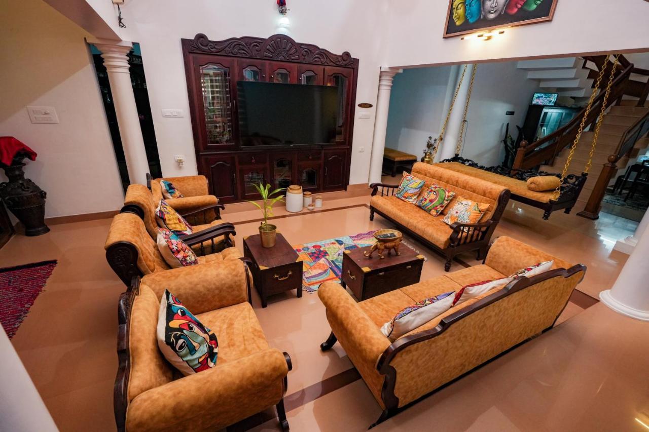 Parudeesa - Heavenly- Luxurious Palace Look-Near Cbd - Kerala - India With Breakfast Kāladi Екстериор снимка