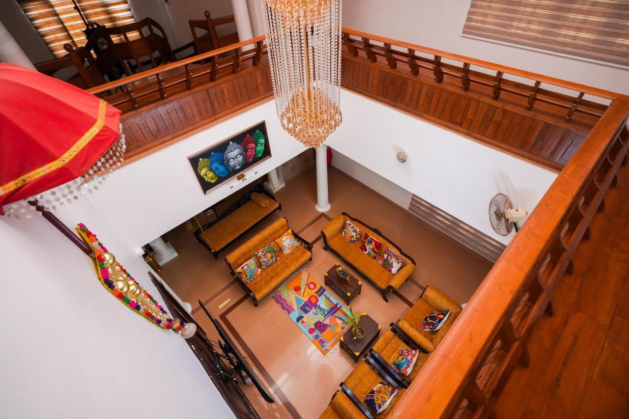Parudeesa - Heavenly- Luxurious Palace Look-Near Cbd - Kerala - India With Breakfast Kāladi Екстериор снимка