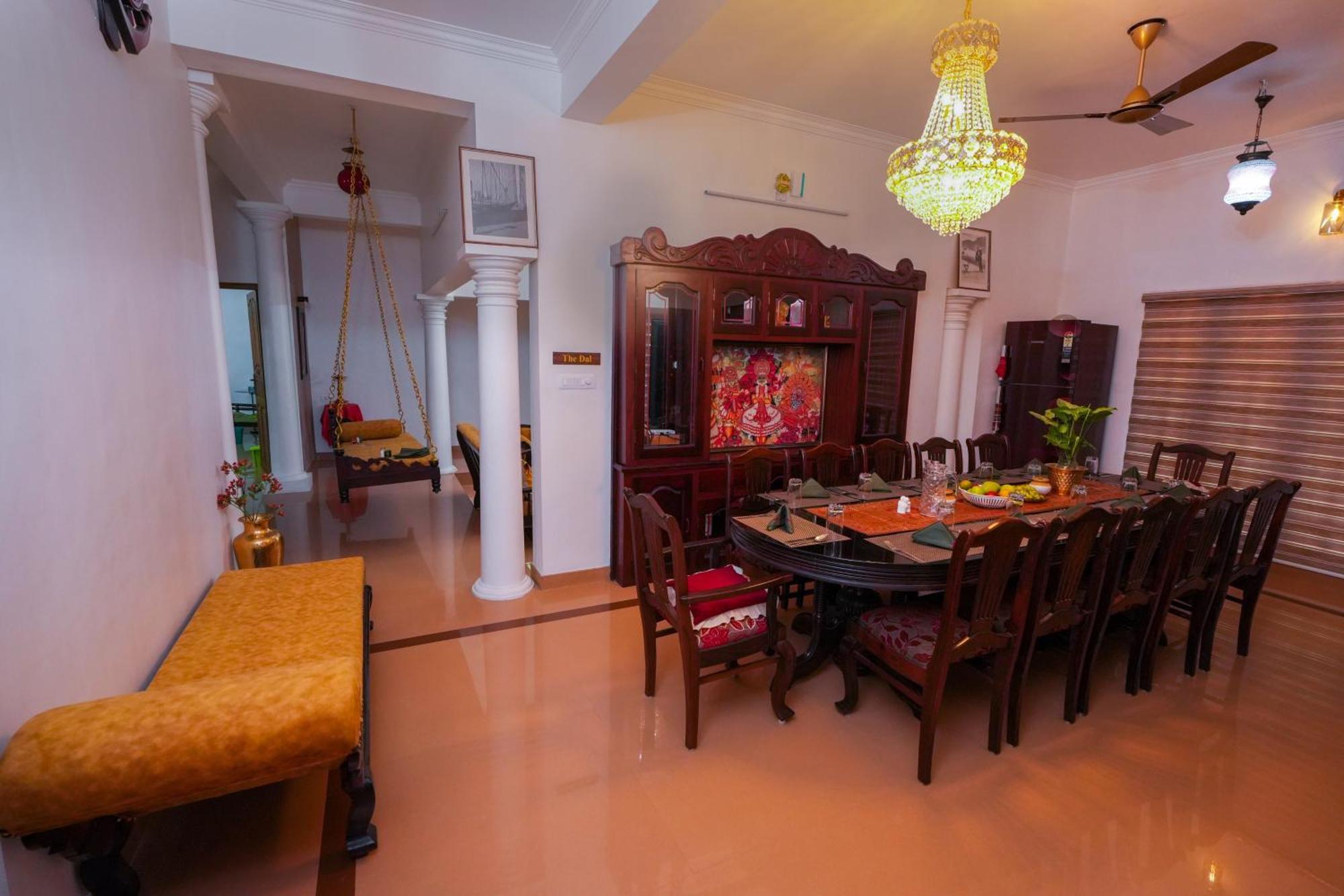 Parudeesa - Heavenly- Luxurious Palace Look-Near Cbd - Kerala - India With Breakfast Kāladi Екстериор снимка