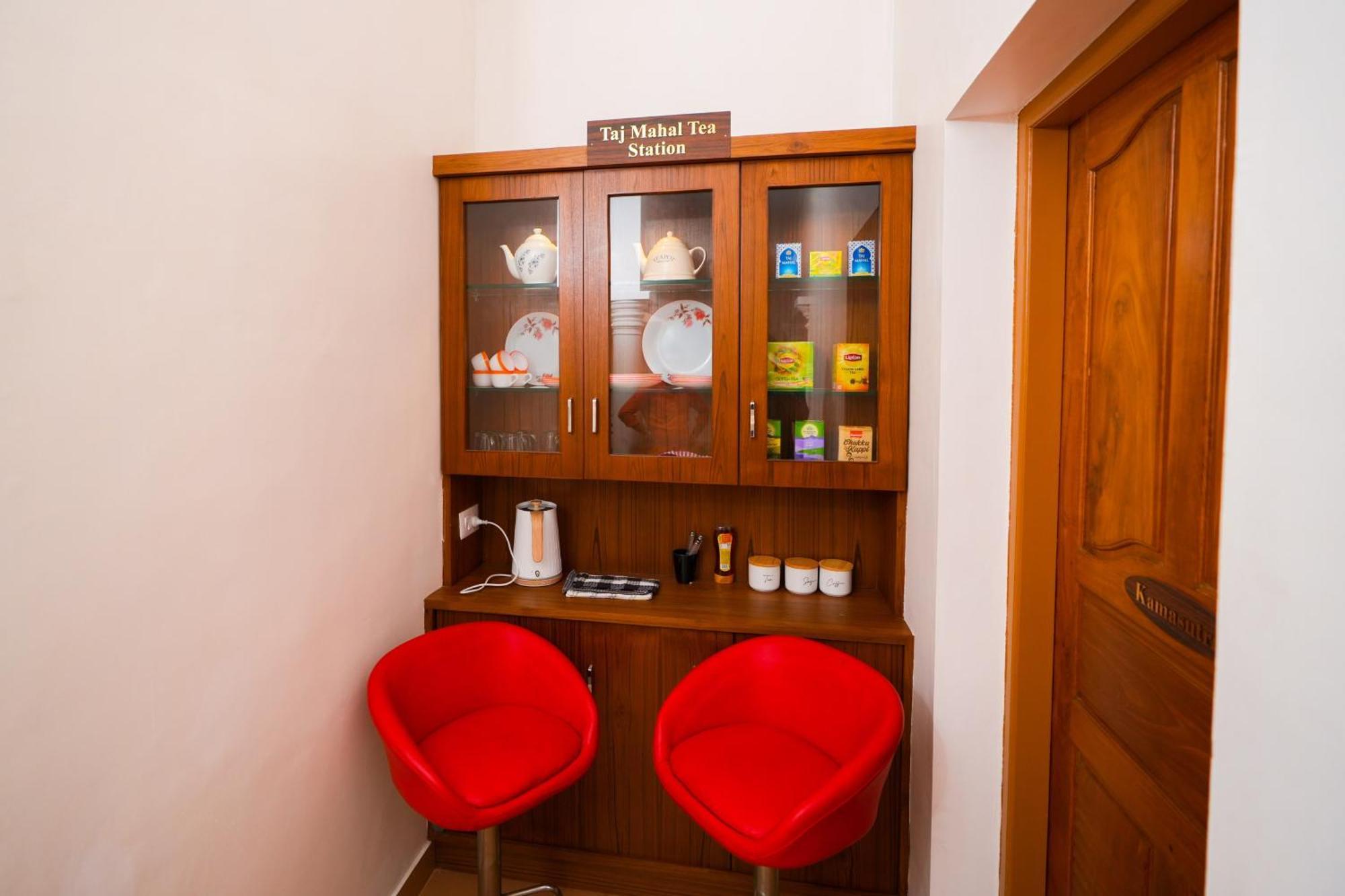 Parudeesa - Heavenly- Luxurious Palace Look-Near Cbd - Kerala - India With Breakfast Kāladi Екстериор снимка