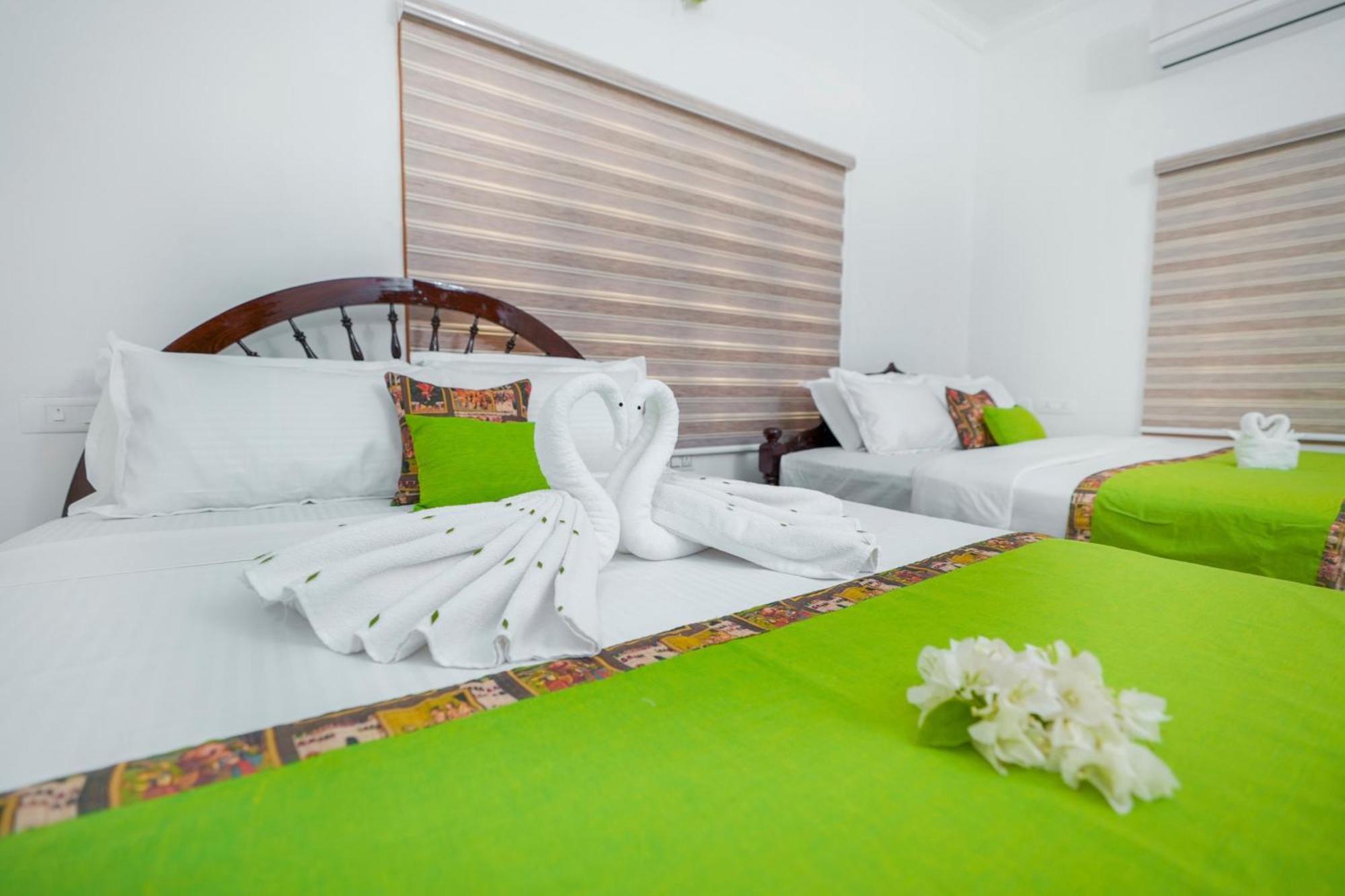 Parudeesa - Heavenly- Luxurious Palace Look-Near Cbd - Kerala - India With Breakfast Kāladi Стая снимка